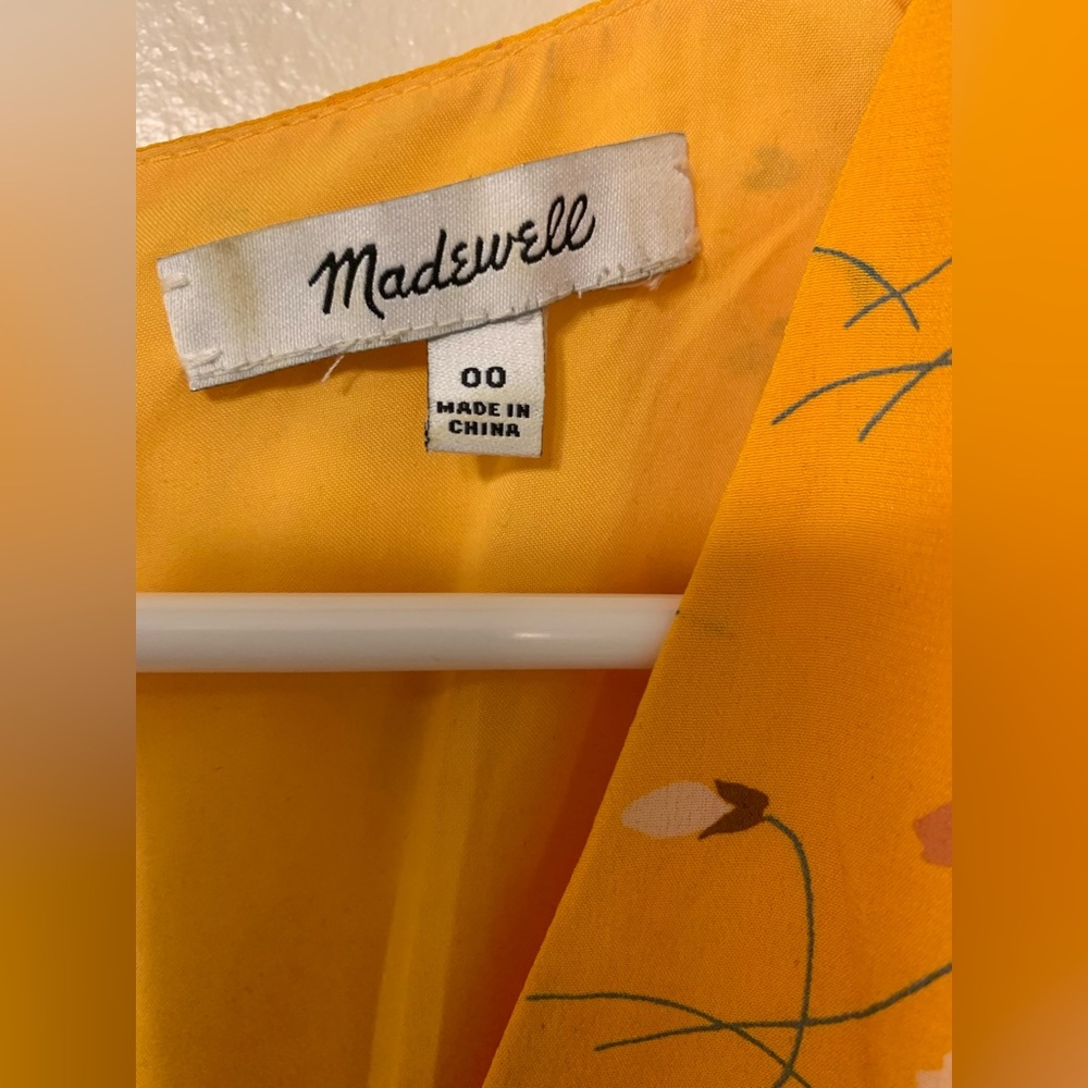 MADEWELL YELLOW SILK V-NECK FLORAL DRESS - 00 - Picture 7 of 7